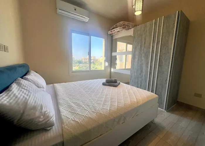 Beachside 3bdr Sea View And Pool Access Apartment *