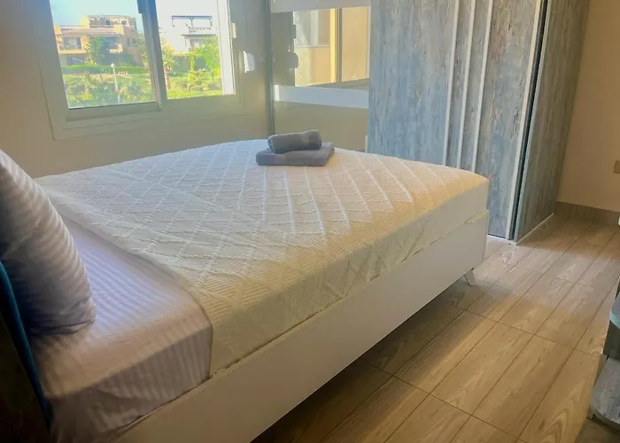 Apartment Beachside 3bdr Sea View And Pool Access
